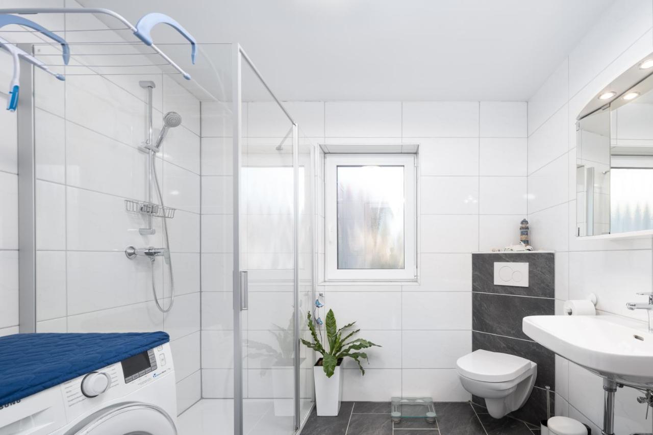 Familienfreundliche 3-Zimmer-Ferienwohnung Saal Exterior foto